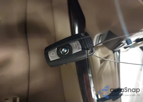 2011 BMW X5 xDrive35D z USA, uszkodzony, nr VIN 5UXZW0C52BL656004